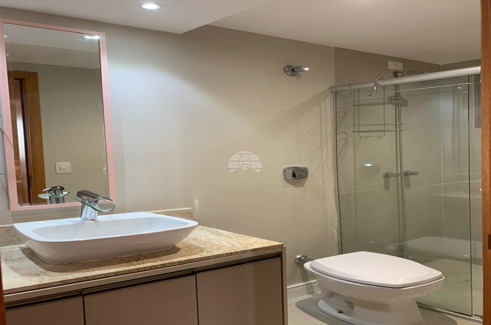 Apartamento à venda em Centro, Pinhais — Portal Chave Fácil