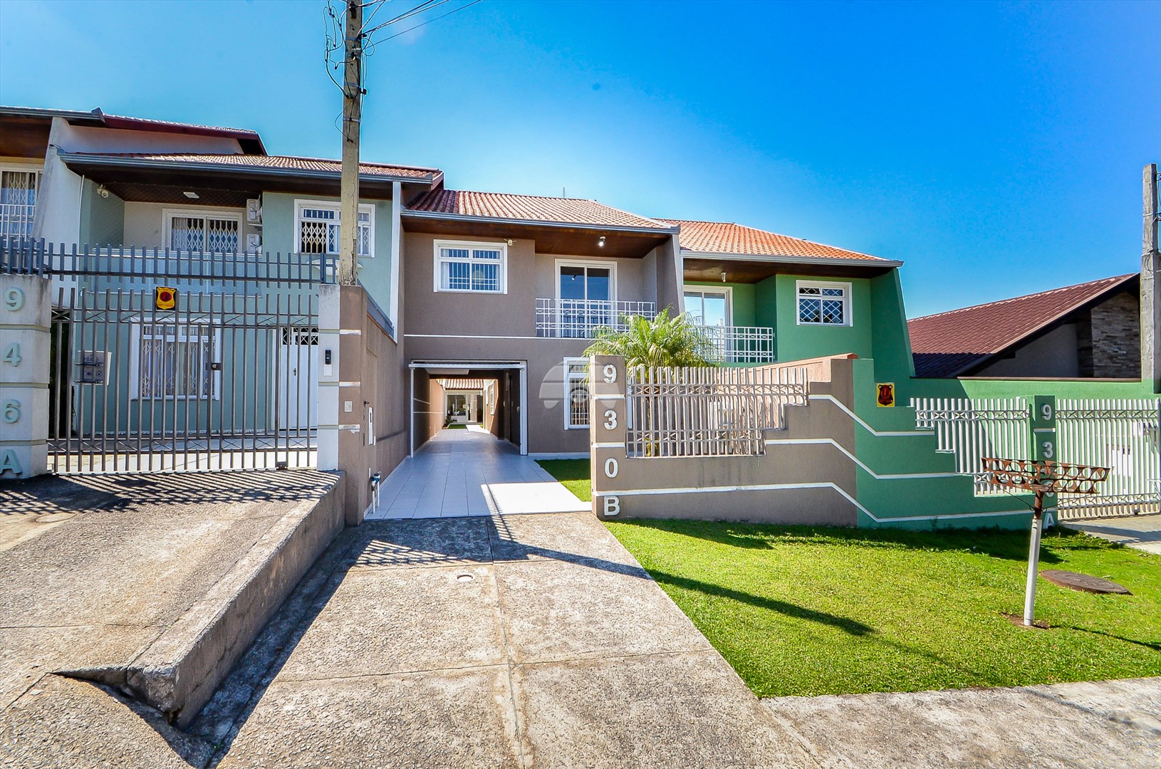 Casa à venda em Bacacheri, Curitiba — Portal Chave Fácil