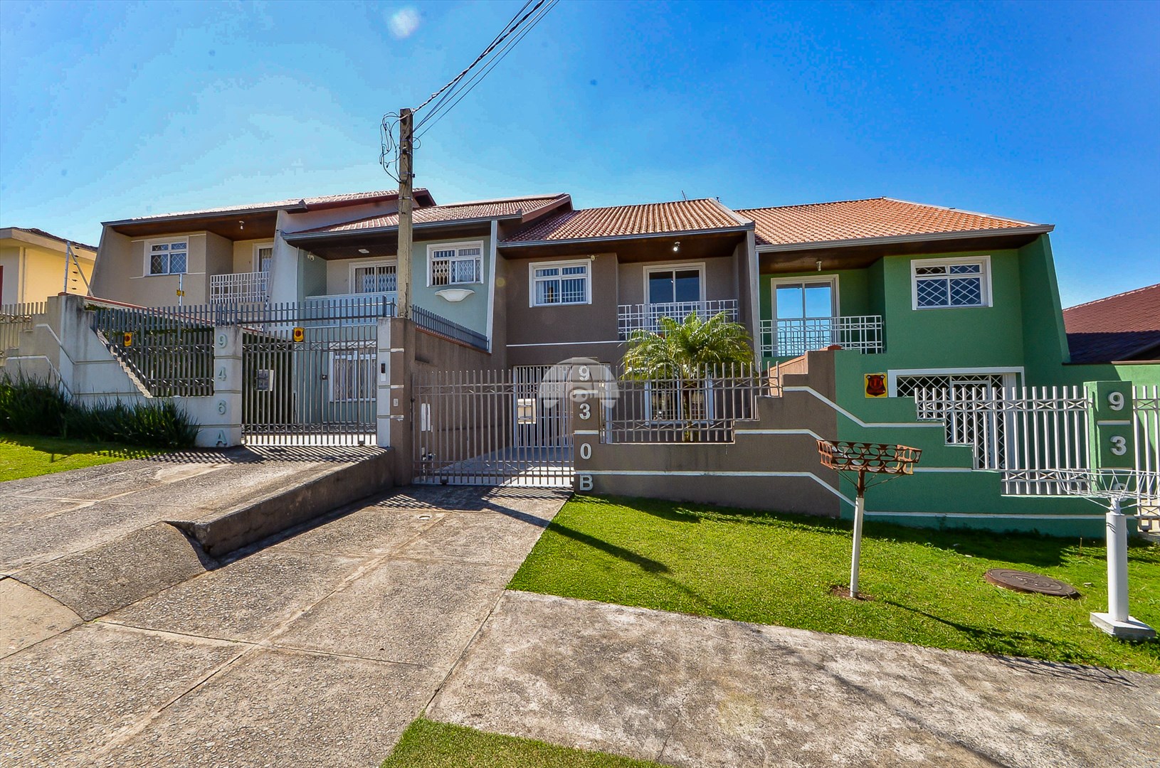 Casa à venda em Bacacheri, Curitiba — Portal Chave Fácil