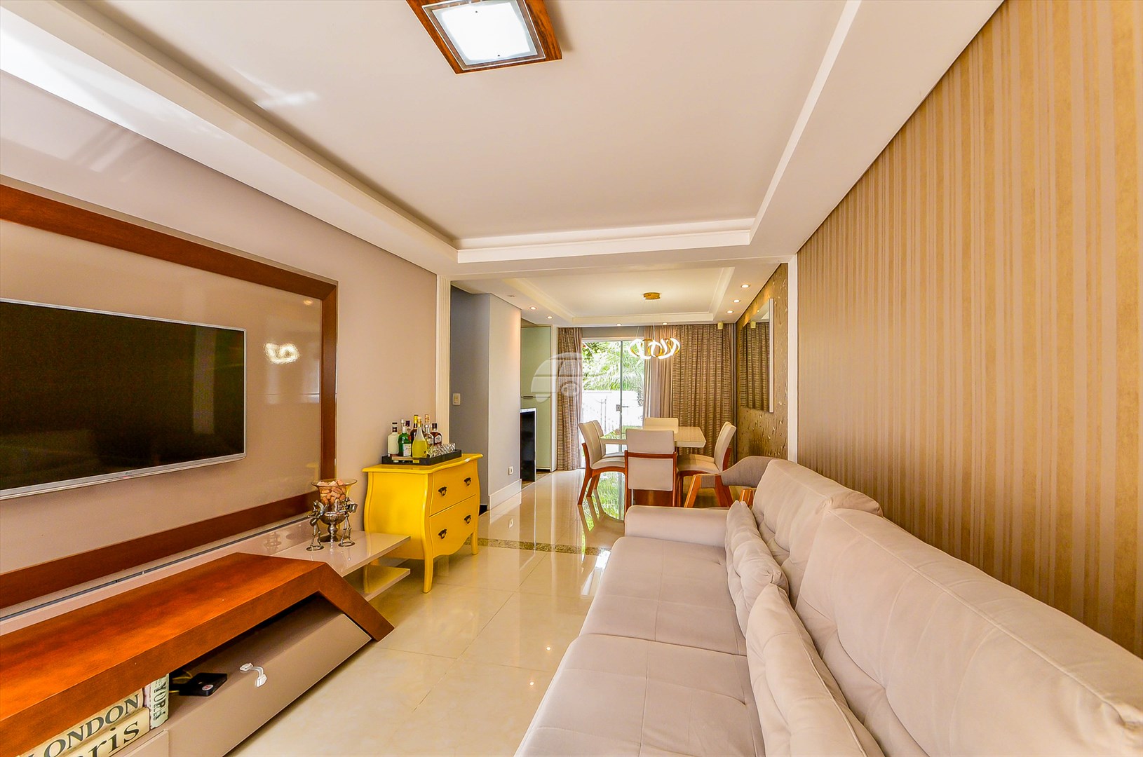 Casa à venda em Pilarzinho, Curitiba — Portal Chave Fácil