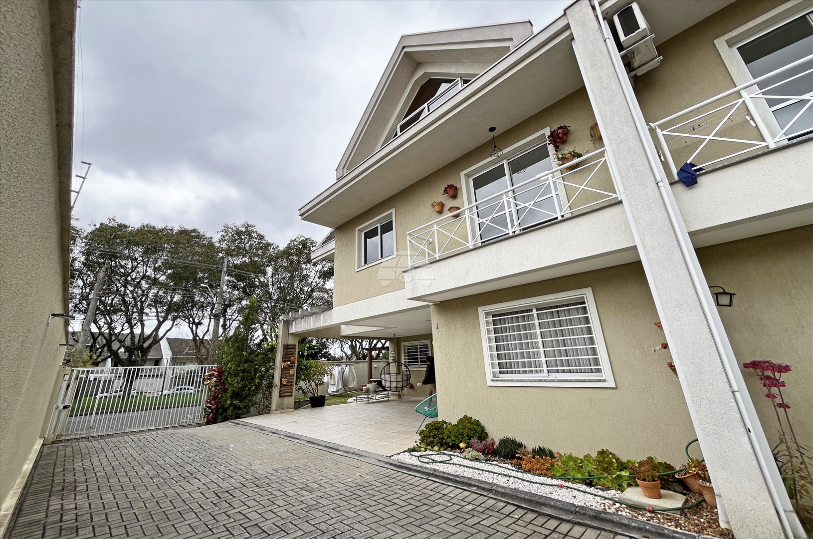 Casa para alugar em Jardim Das Américas, Curitiba — Portal Chave Fácil