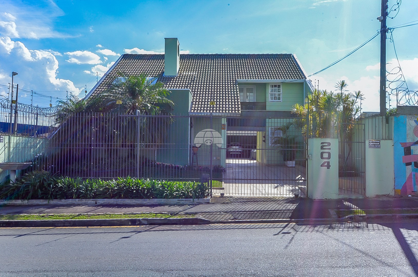 Casa à venda em Jardim Botânico, Curitiba — Portal Chave Fácil