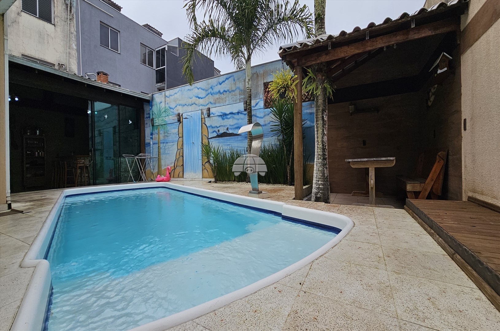 Sobrado à venda em Centro, Itapoá — Portal Chave Fácil