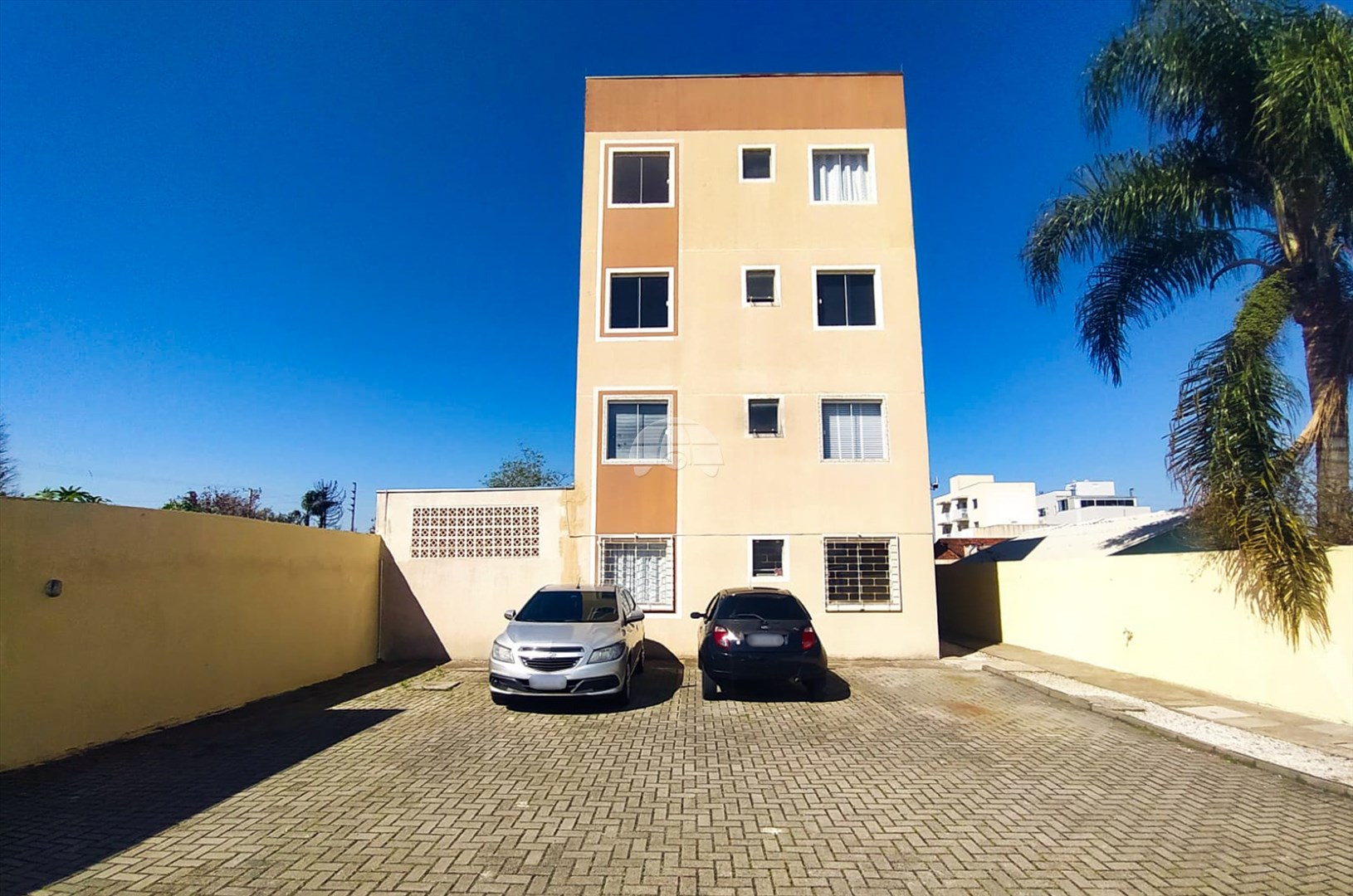Apartamento à venda em Jardim Guaraituba, Colombo — Portal Chave Fácil