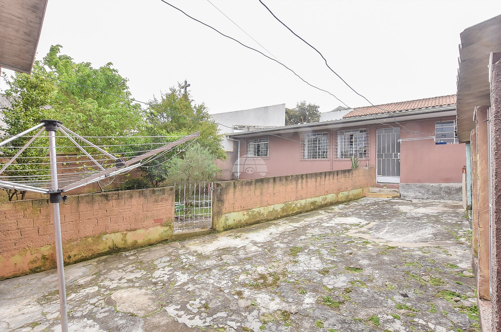 Casa à venda em Xaxim, Curitiba — GOMES CONSULTOR IMOBILIARIO LTDA.