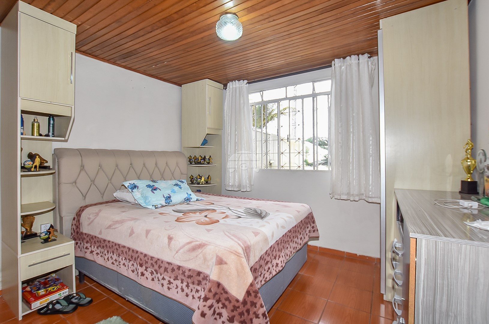 Casa à venda em Xaxim, Curitiba — GOMES CONSULTOR IMOBILIARIO LTDA.