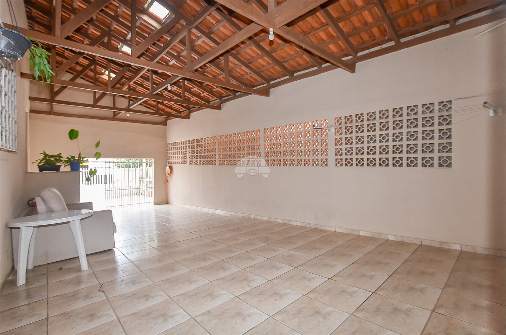 Casa à venda em Xaxim, Curitiba — GOMES CONSULTOR IMOBILIARIO LTDA.