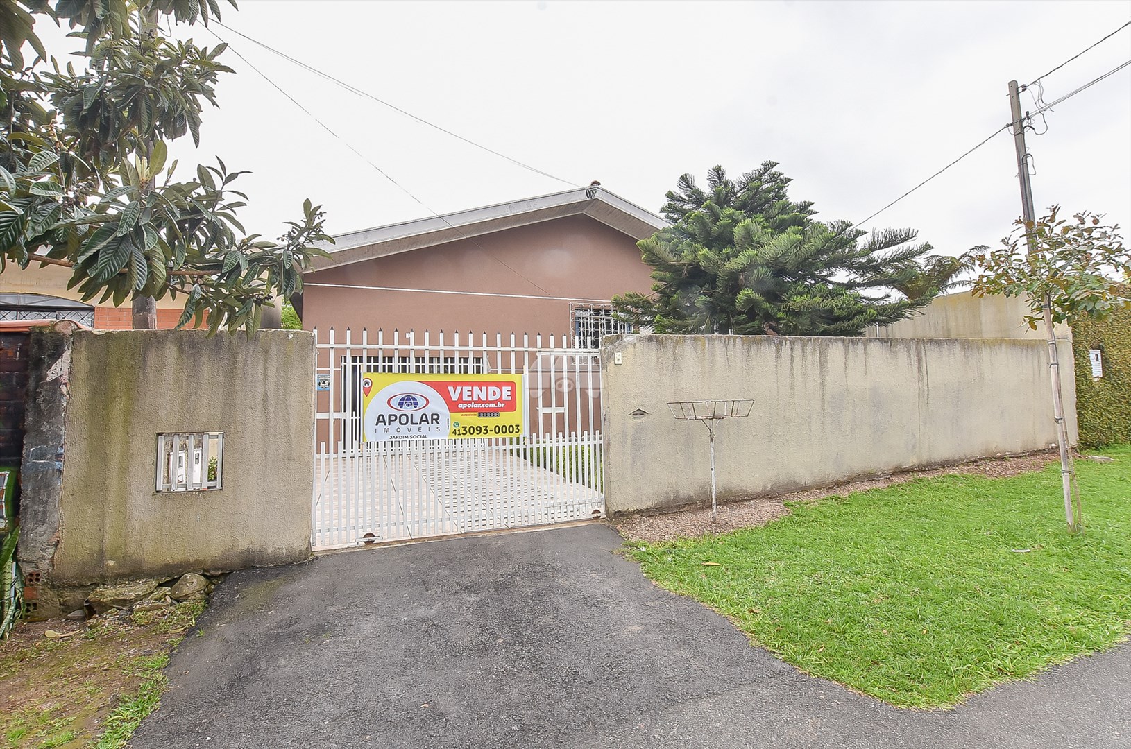 Casa à venda em Xaxim, Curitiba — GOMES CONSULTOR IMOBILIARIO LTDA.