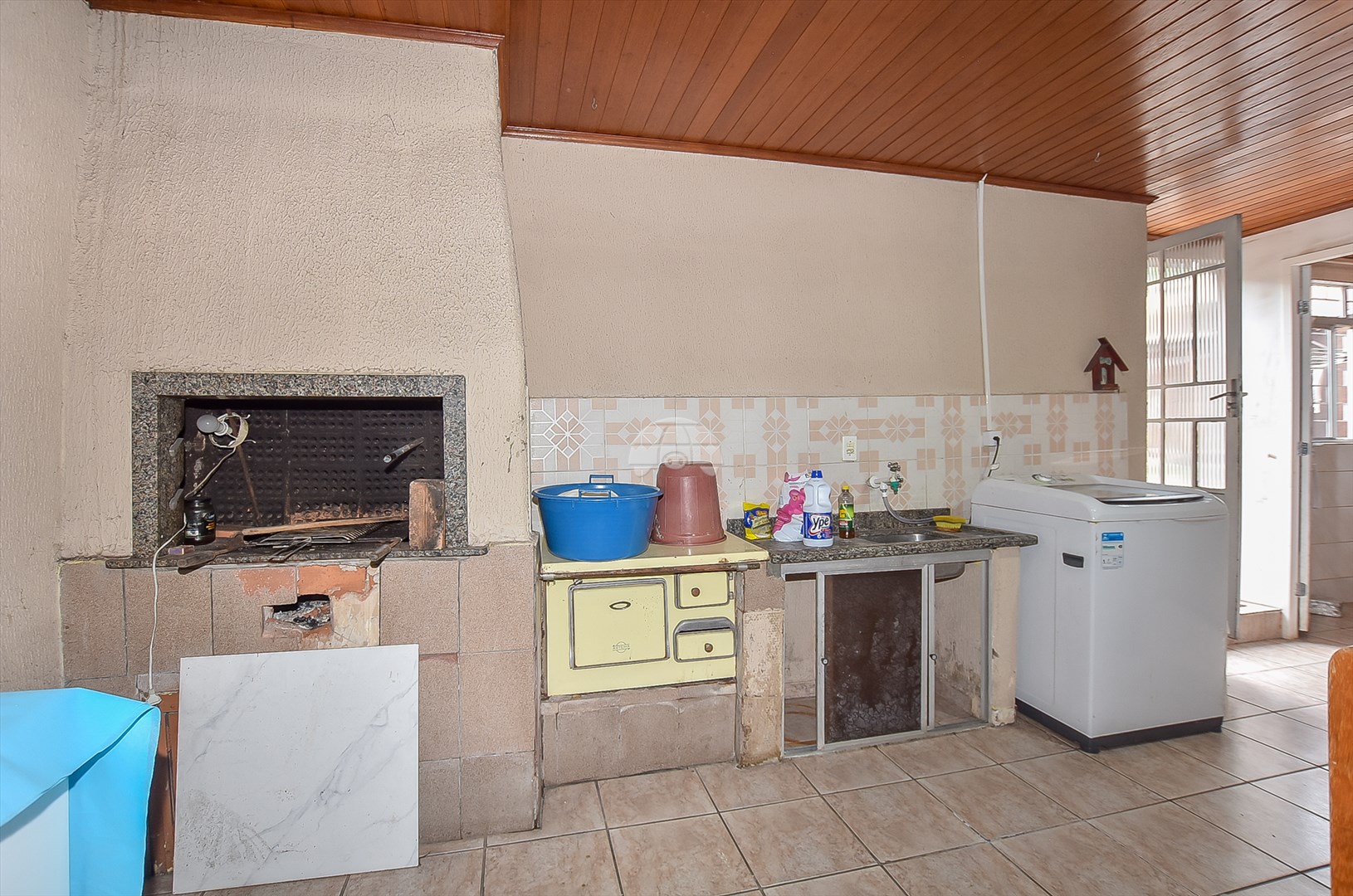 Casa à venda em Xaxim, Curitiba — GOMES CONSULTOR IMOBILIARIO LTDA.