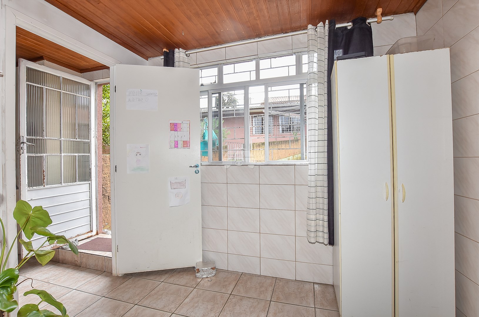 Casa à venda em Xaxim, Curitiba — GOMES CONSULTOR IMOBILIARIO LTDA.