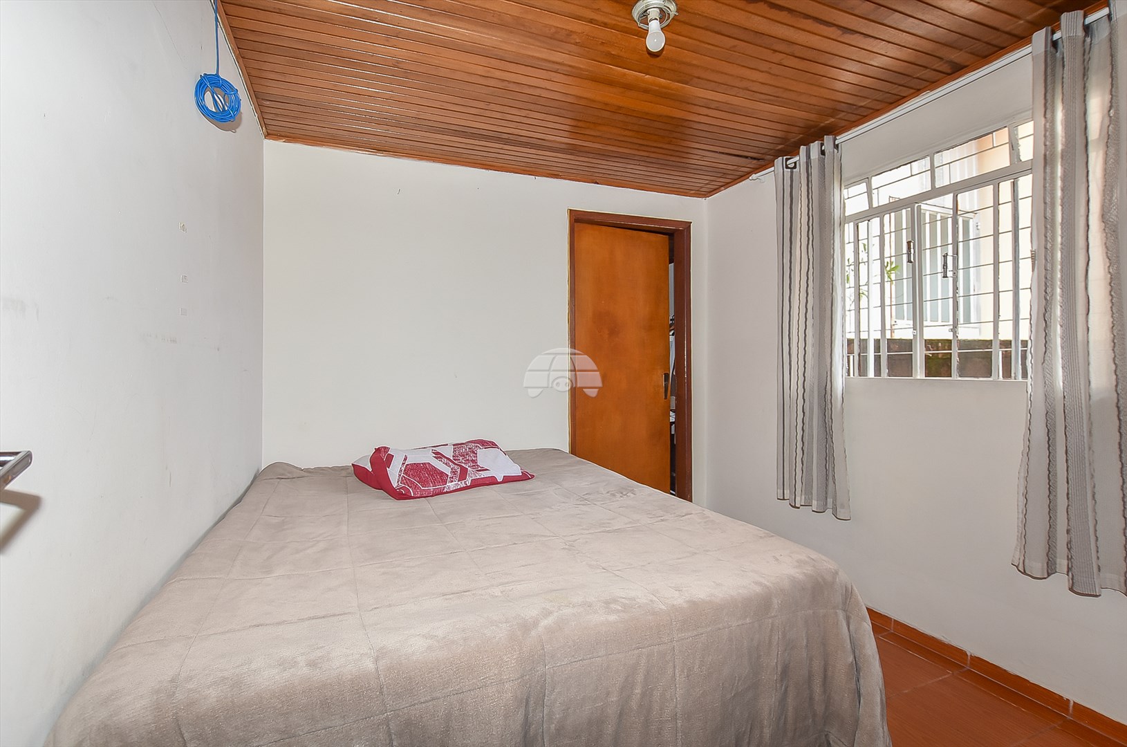 Casa à venda em Xaxim, Curitiba — GOMES CONSULTOR IMOBILIARIO LTDA.