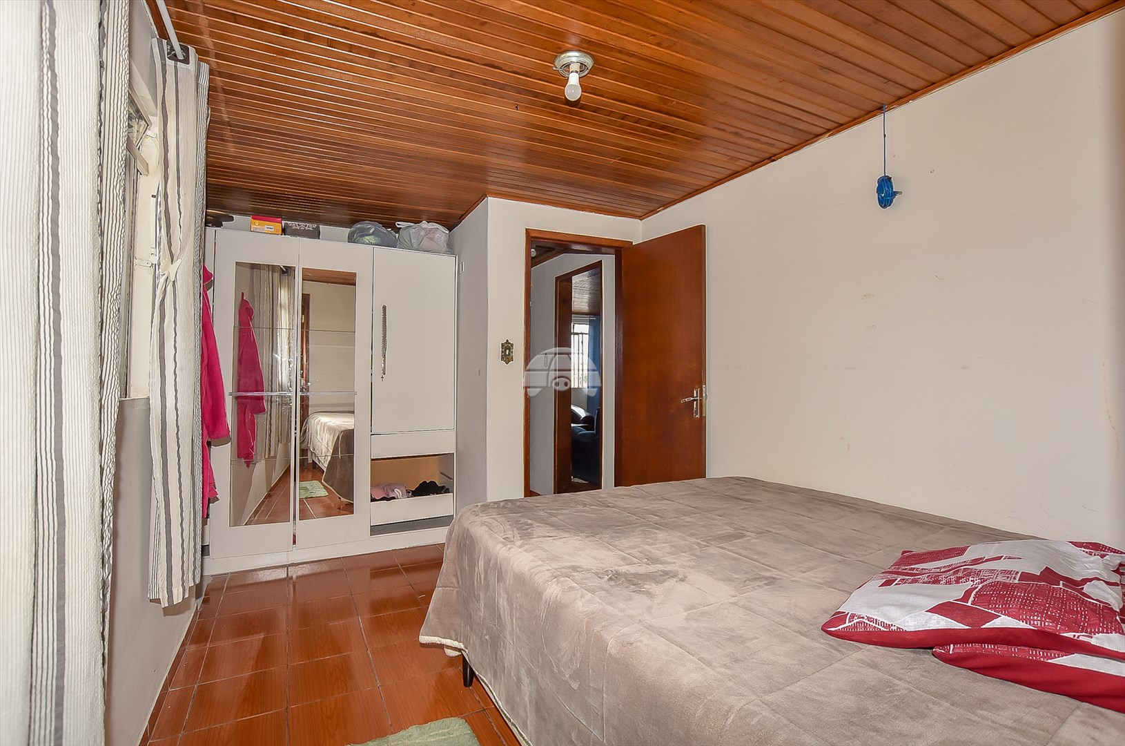 Casa à venda em Xaxim, Curitiba — GOMES CONSULTOR IMOBILIARIO LTDA.