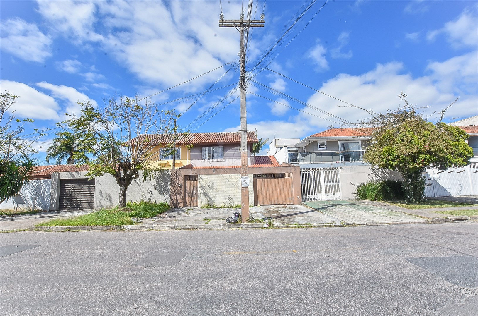 Casa à venda em Alto Boqueirão, Curitiba — Portal Chave Fácil