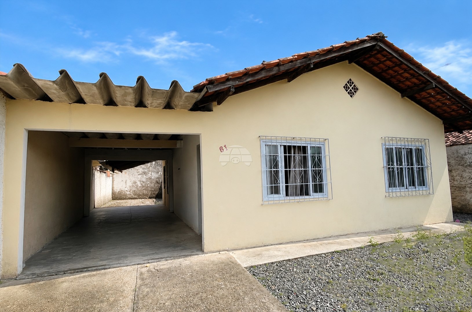 Casa à venda em Adhemar Garcia, Joinville — Portal Chave Fácil