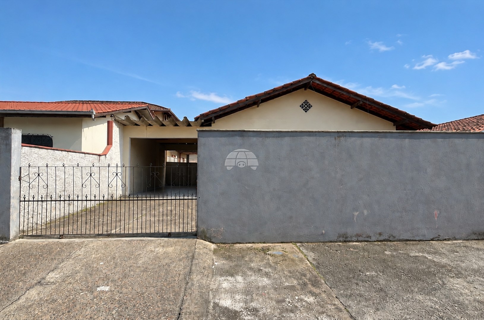 Casa à venda em Adhemar Garcia, Joinville — Portal Chave Fácil