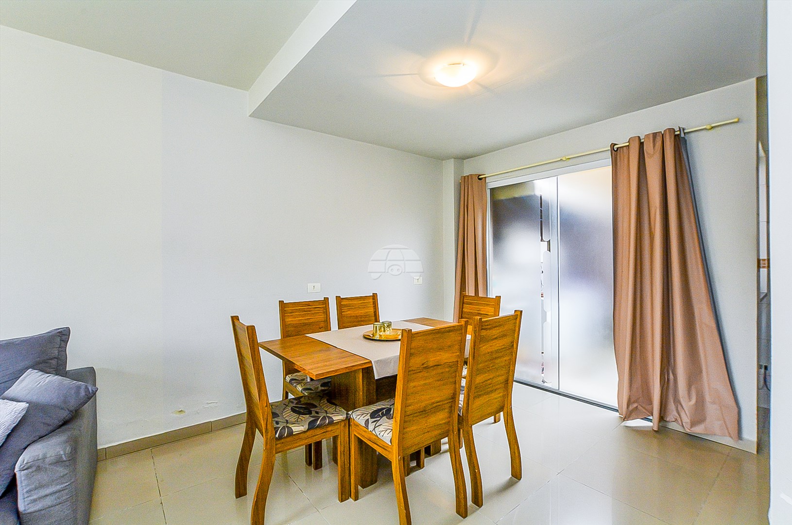 Casa à venda em Sítio Cercado, Curitiba — Portal Chave Fácil