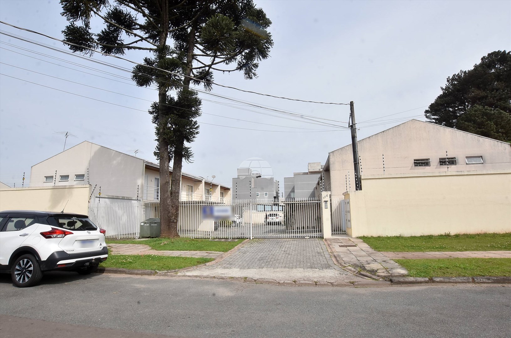 Casa à venda em Uberaba, Curitiba — Portal Chave Fácil