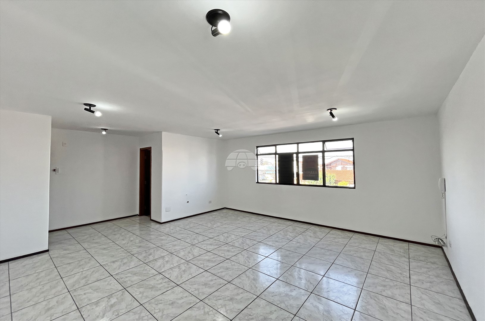 Sala/Conjunto Comercial para alugar em Capão Da Imbuia, Curitiba — Portal Chave Fácil
