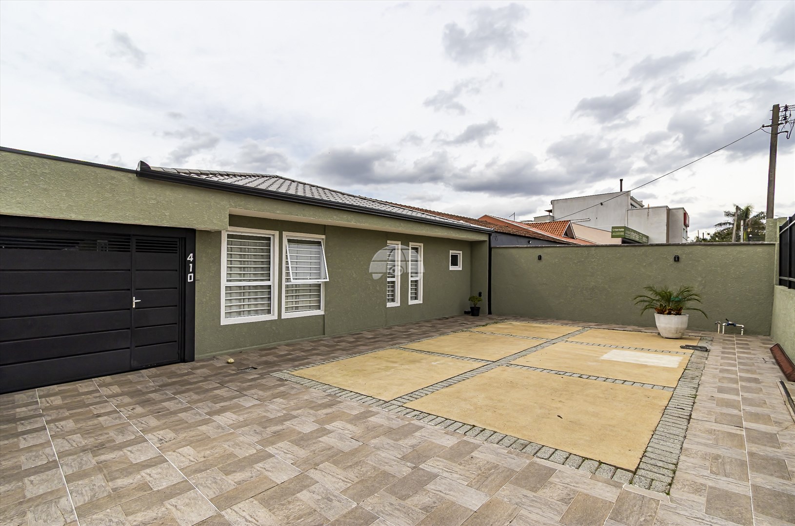 Casa à venda em Novo Mundo, Curitiba — Portal Chave Fácil