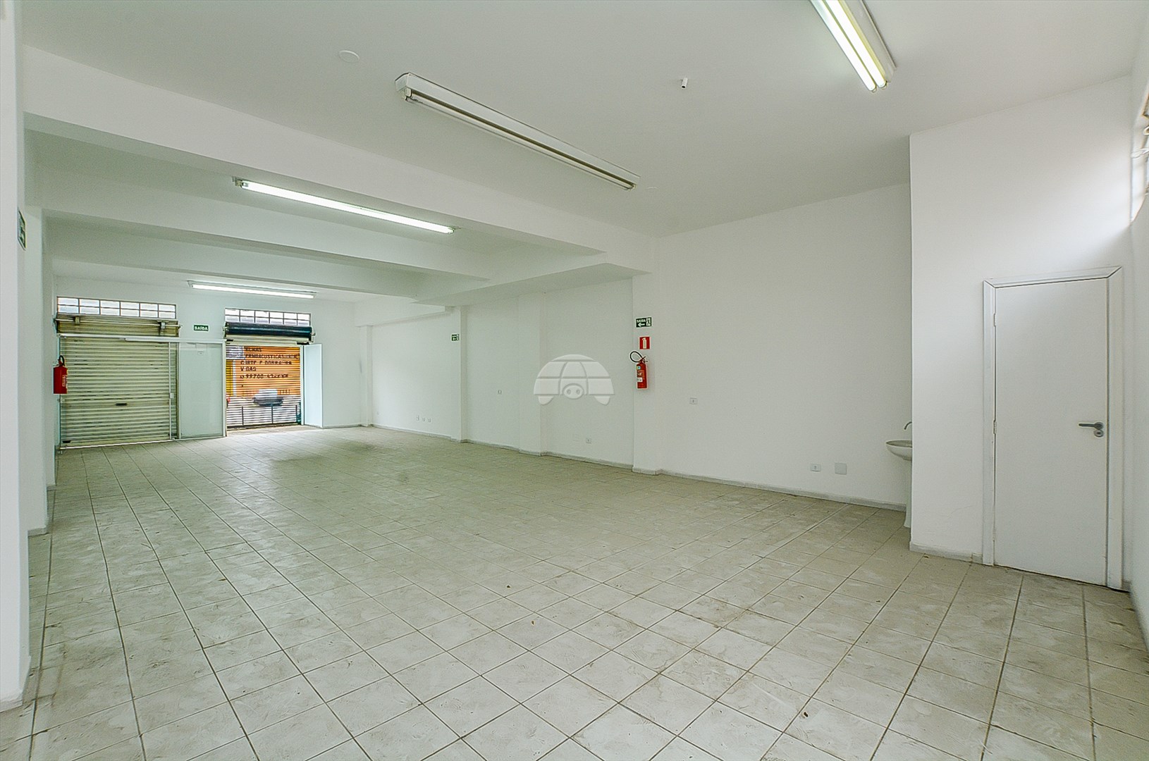 Apartamento à venda em Sítio Cercado, Curitiba — MAFI ADMINISTRADORA DE IMOVEIS LTDA