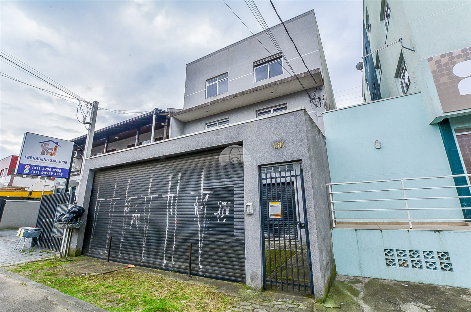 Apartamento à venda em Sítio Cercado, Curitiba — Portal Chave Fácil