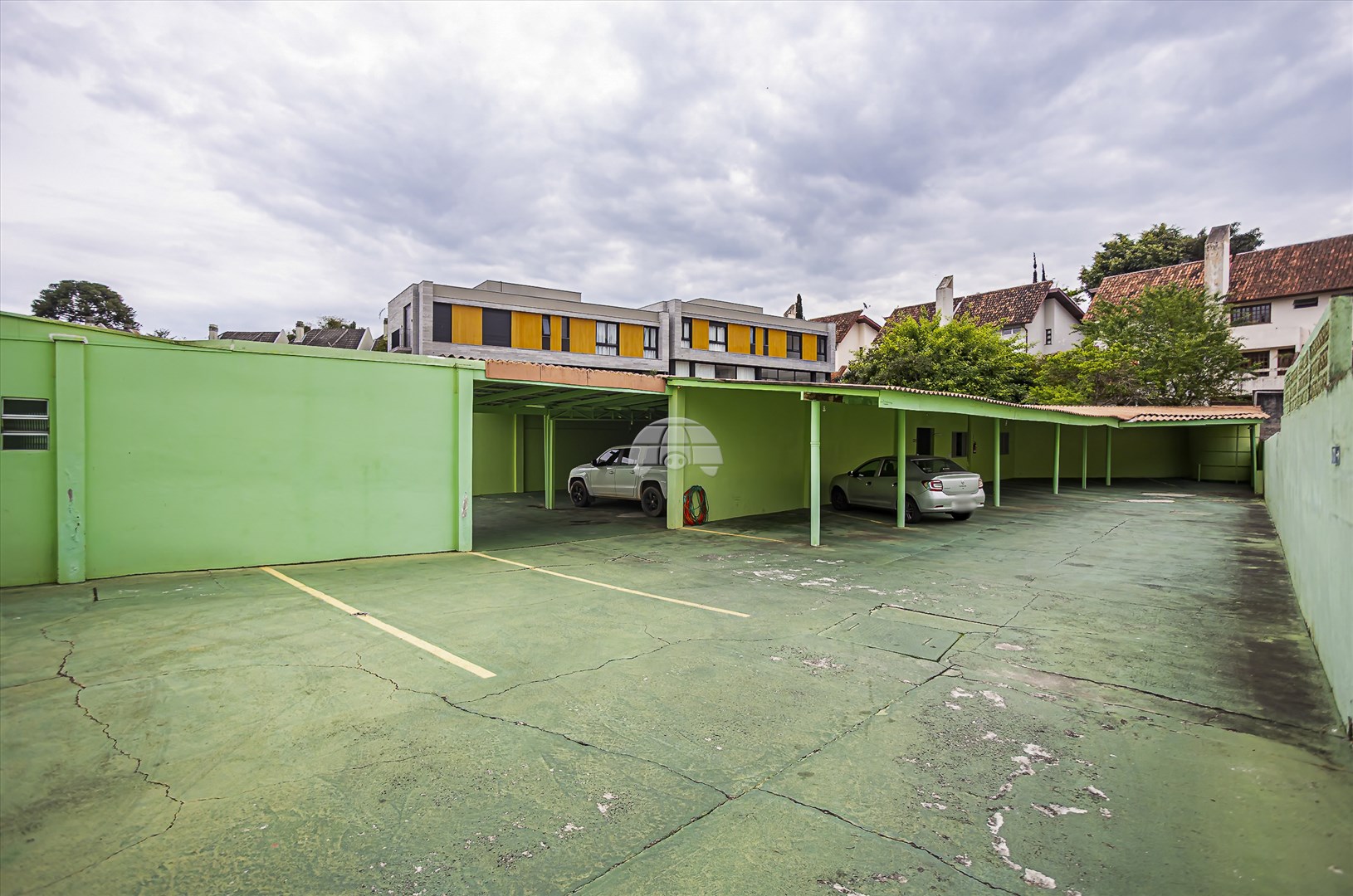 Terreno/Área à venda em Bom Retiro, Curitiba — Portal Chave Fácil