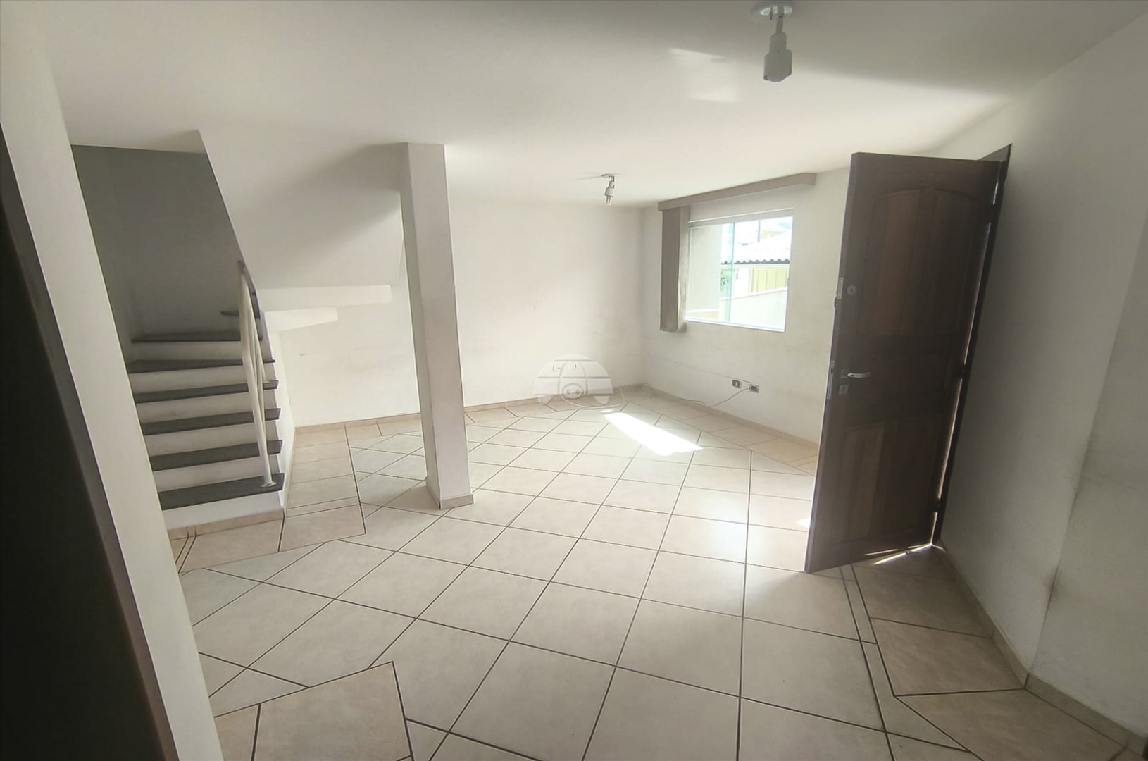 Casa à venda em Tingui, Curitiba — Portal Chave Fácil