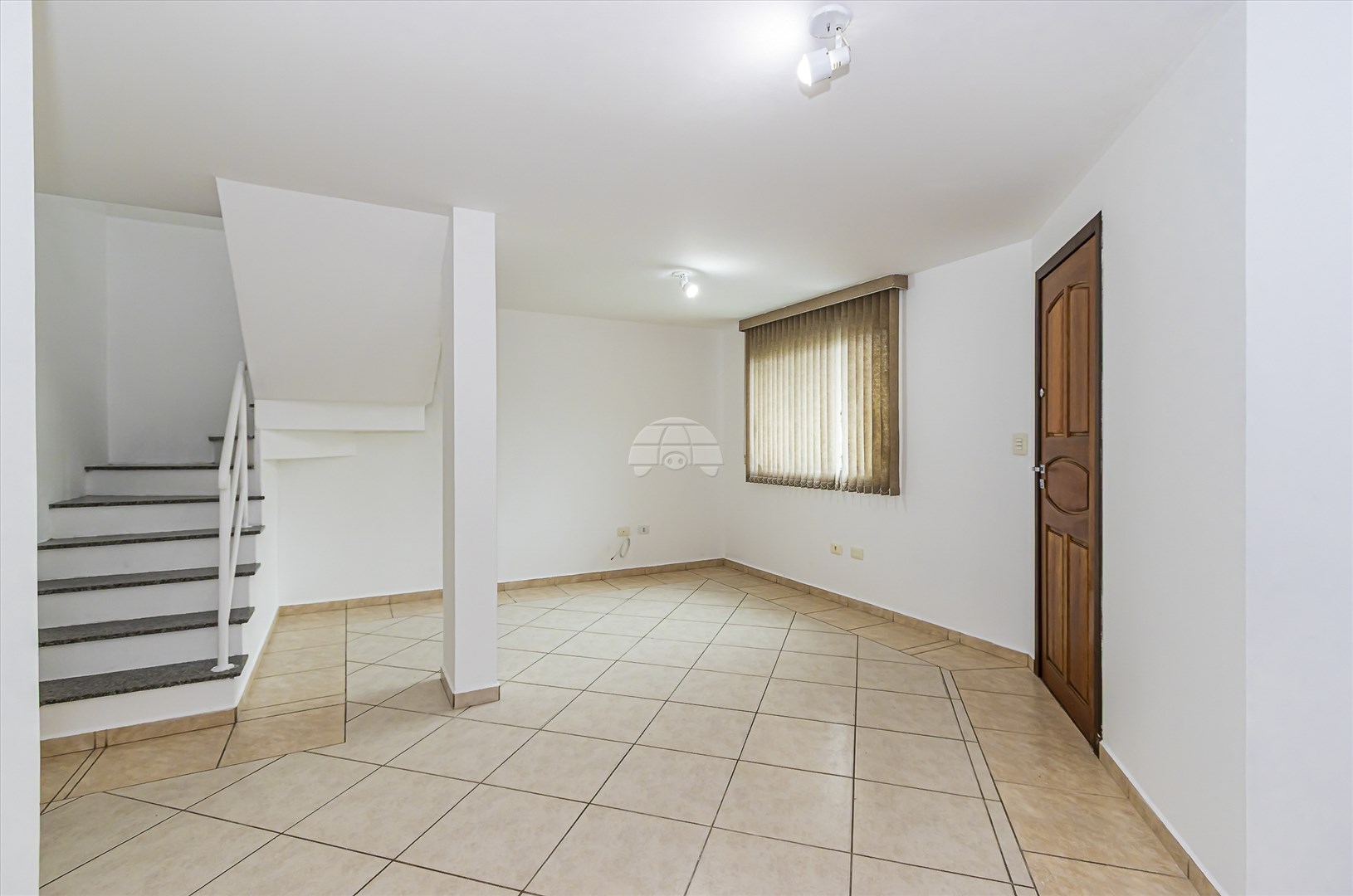 Casa à venda em Tingui, Curitiba — Portal Chave Fácil