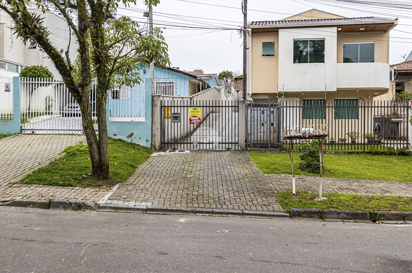 Casa à venda em Tingui, Curitiba — Portal Chave Fácil
