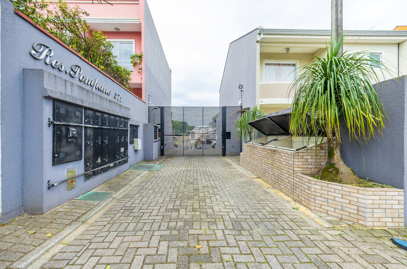 Casa à venda em Alto Boqueirão, Curitiba — Portal Chave Fácil