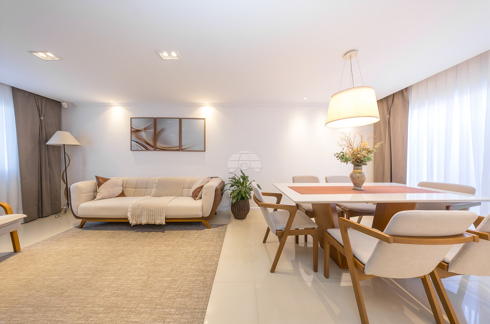 Casa à venda em Vila Itaqui, Campo Largo — Portal Chave Fácil