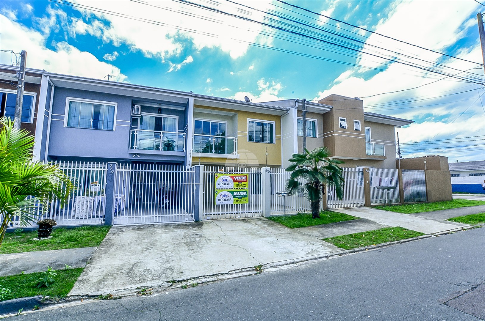 Sobrado à venda em Cruzeiro, São José dos Pinhais — Portal Chave Fácil