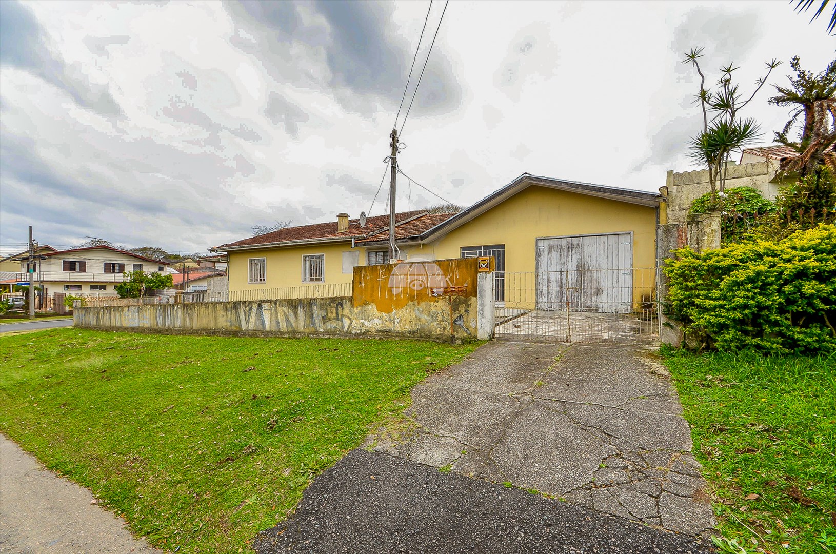 Terreno/Área à venda em Boa Vista, Curitiba — Portal Chave Fácil