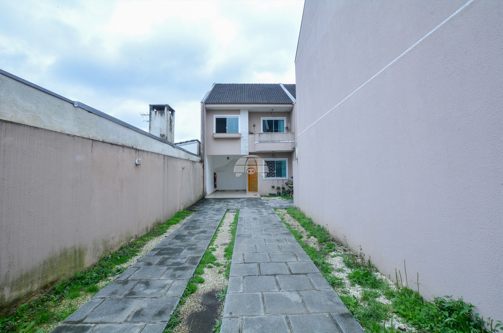Casa à venda em Uberaba, Curitiba — Portal Chave Fácil