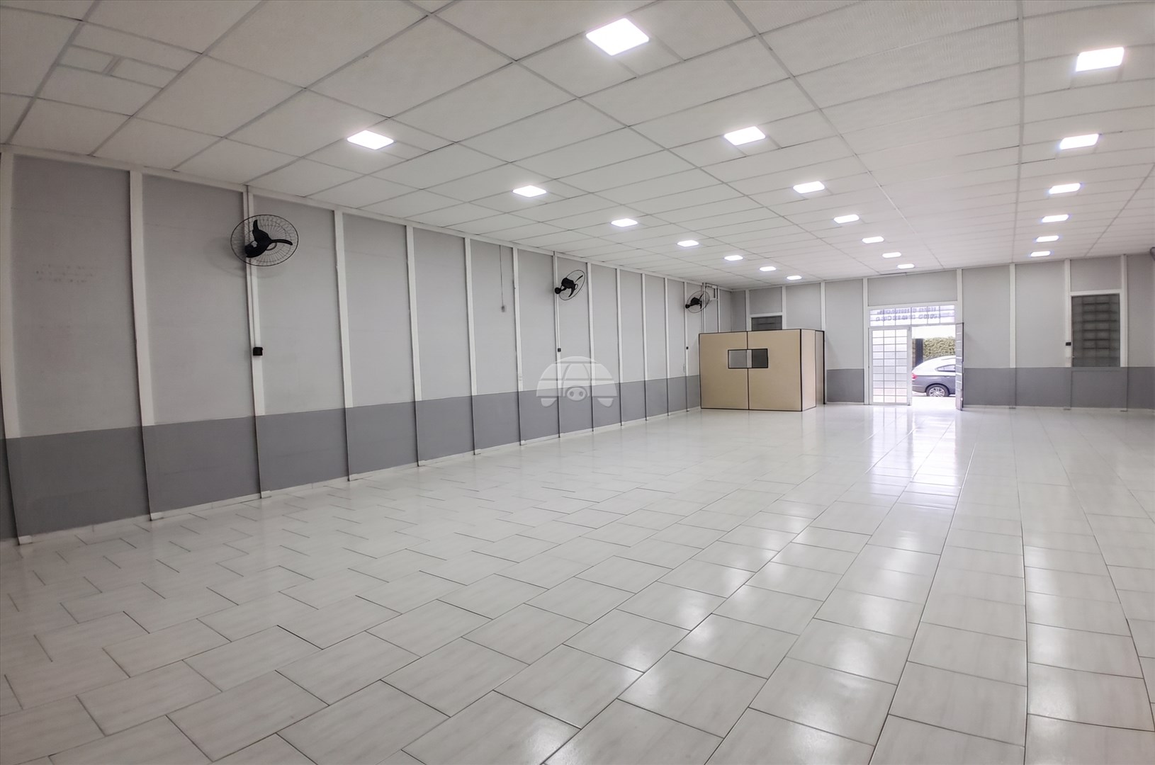 Barracão/Galpão para alugar em Hauer, Curitiba — Portal Chave Fácil