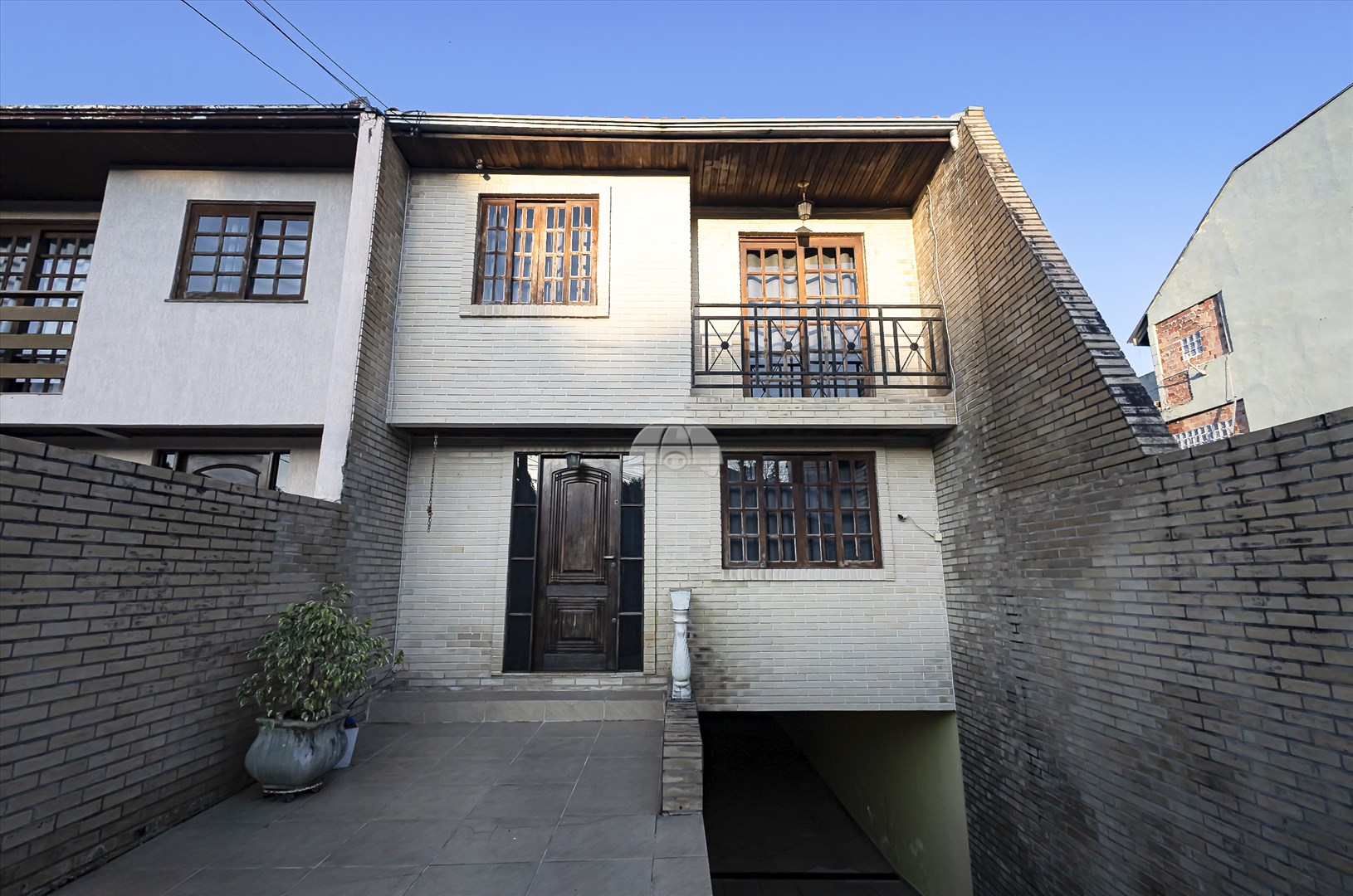 Casa à venda em Barreirinha, Curitiba — Portal Chave Fácil