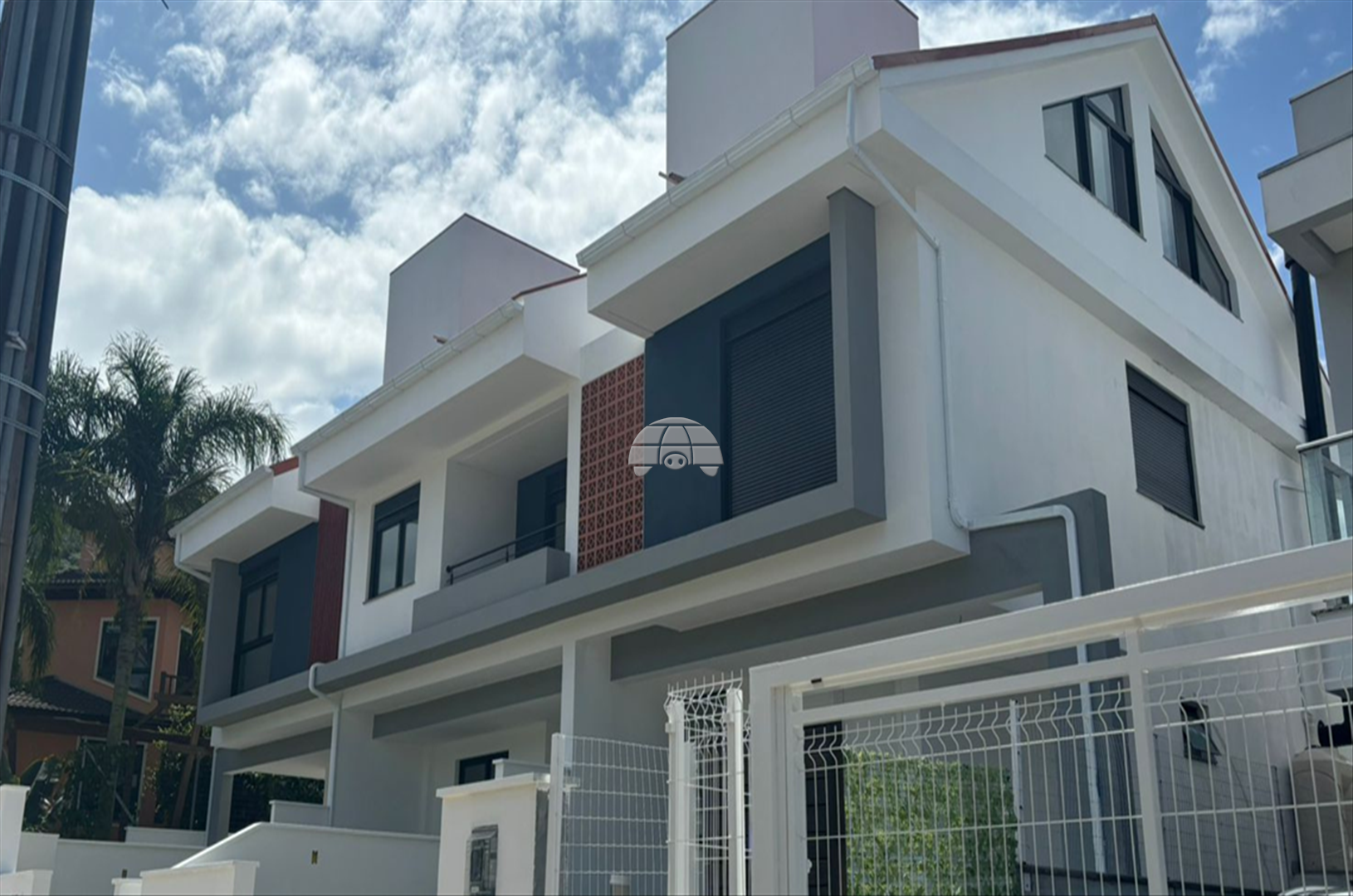 Casa à venda em Trindade, Florianópolis — Portal Chave Fácil