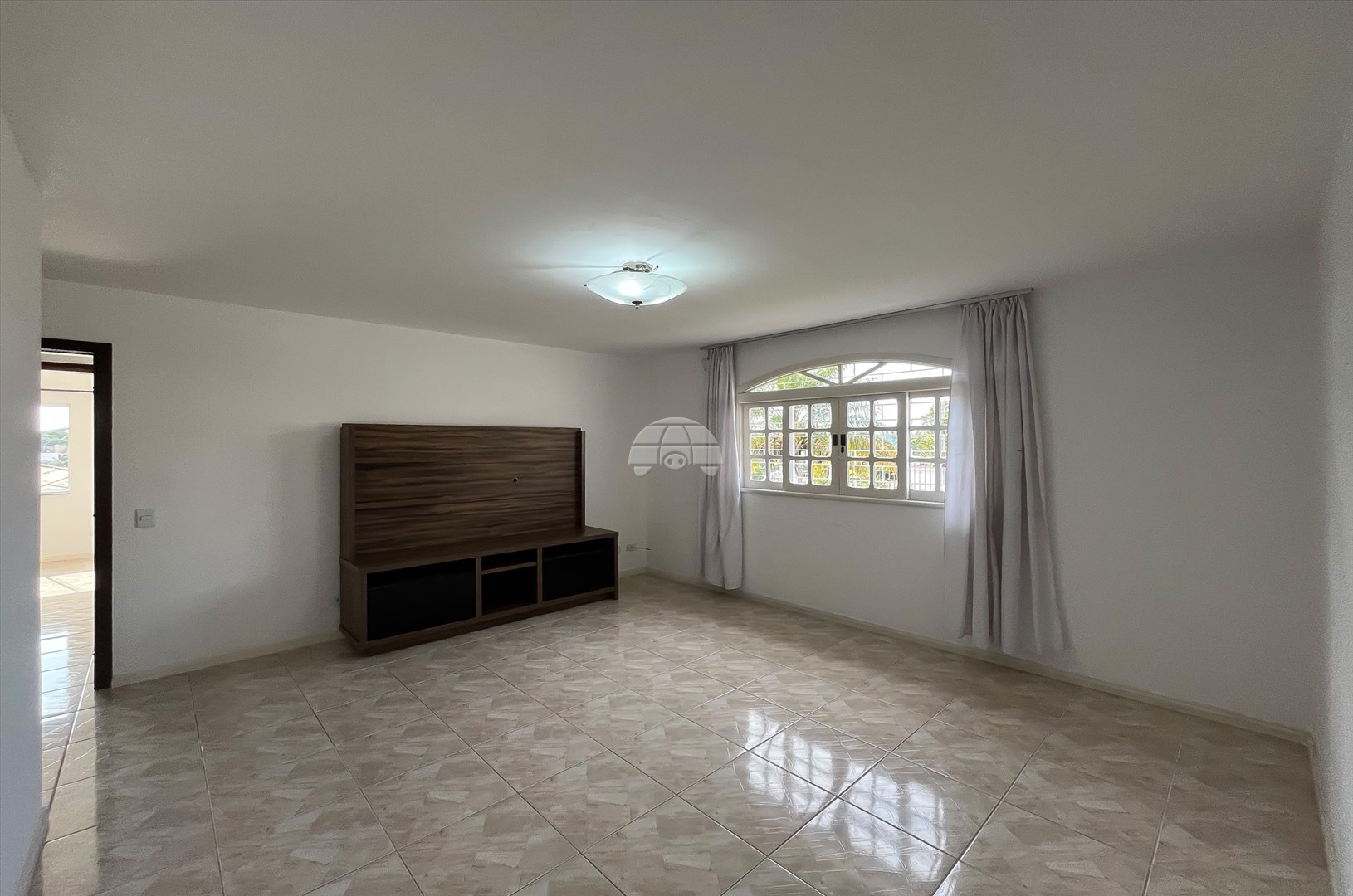 Casa para alugar em Vista Alegre, Curitiba — Portal Chave Fácil