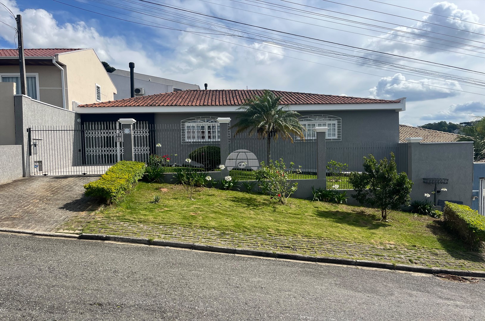 Casa para alugar em Vista Alegre, Curitiba — Portal Chave Fácil