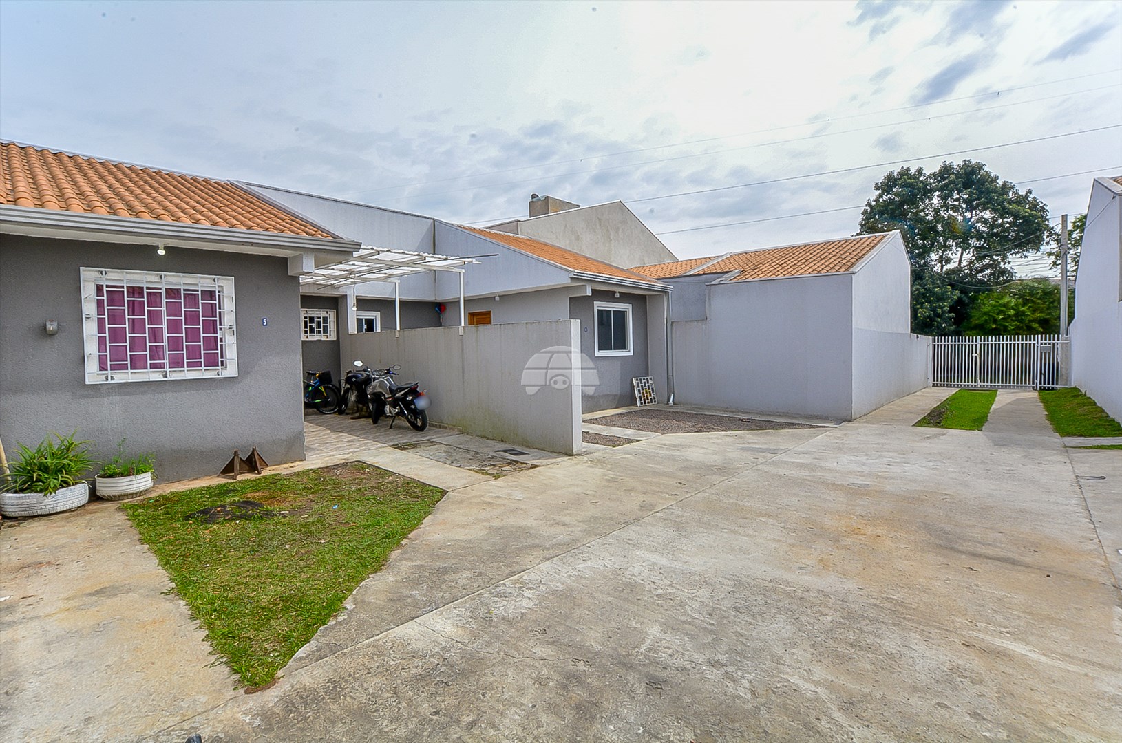 Casa à venda em Campo De Santana, Curitiba — Portal Chave Fácil