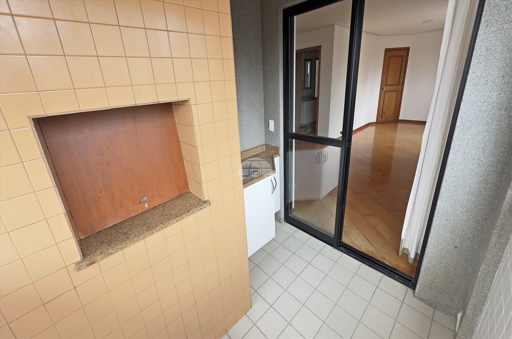 Apartamento para alugar em Cabral, Curitiba — Portal Chave Fácil