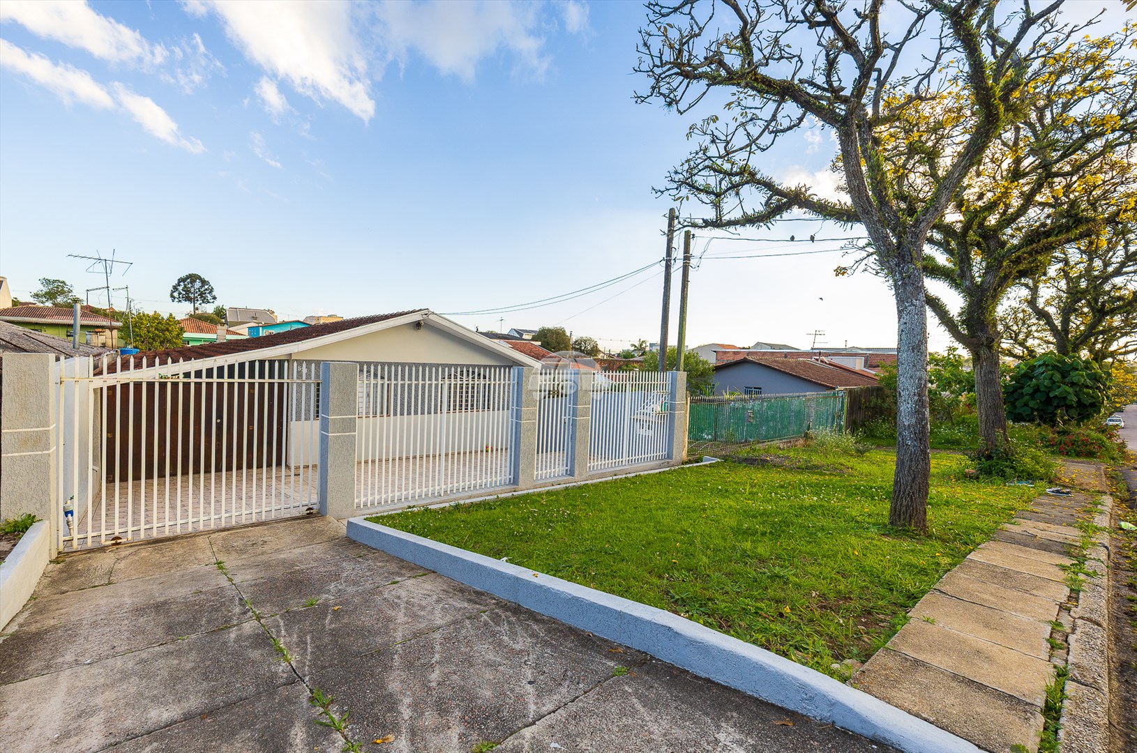 Terreno/Área à venda em Xaxim, Curitiba — Portal Chave Fácil