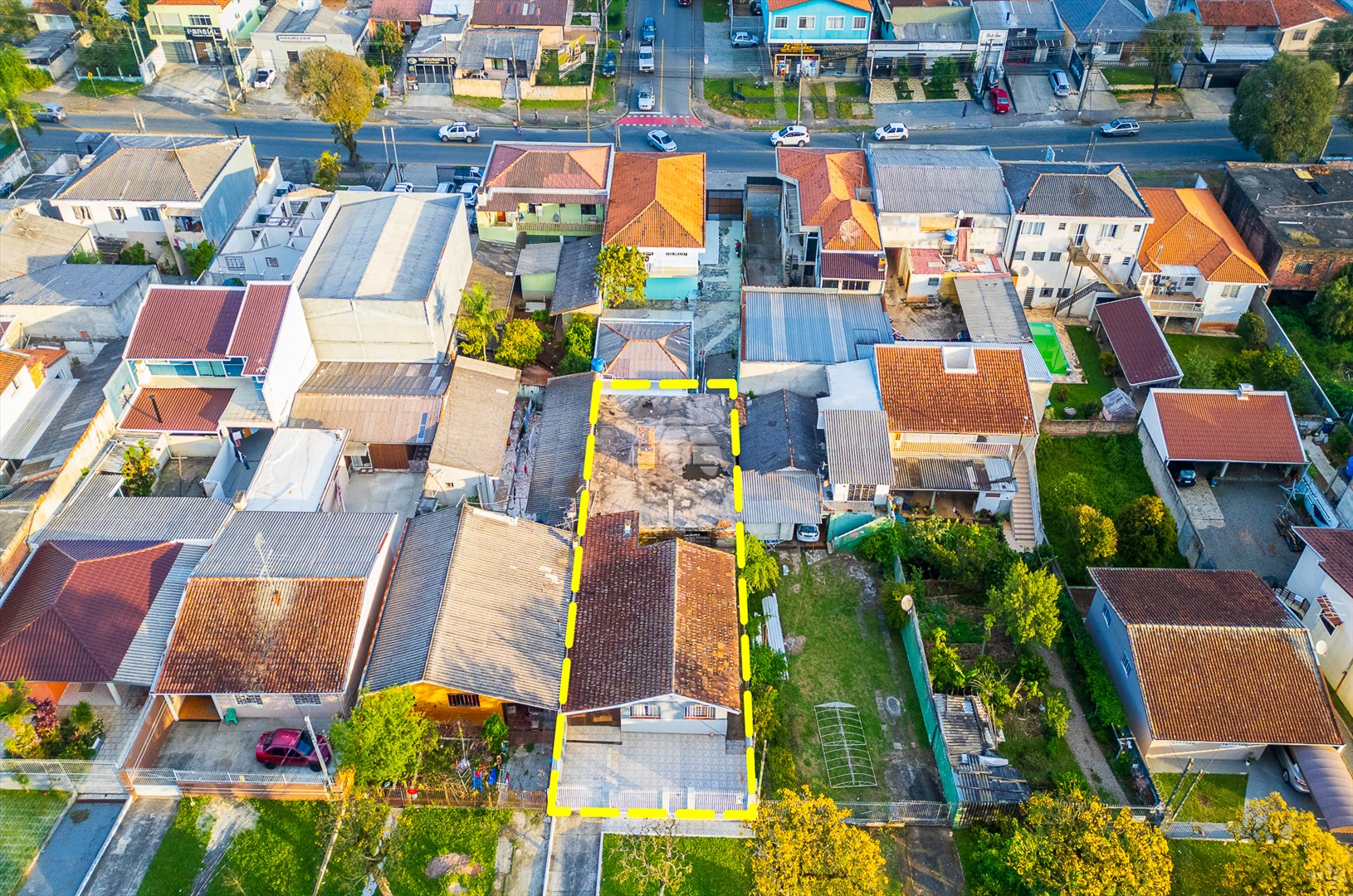 Terreno/Área à venda em Xaxim, Curitiba — Portal Chave Fácil