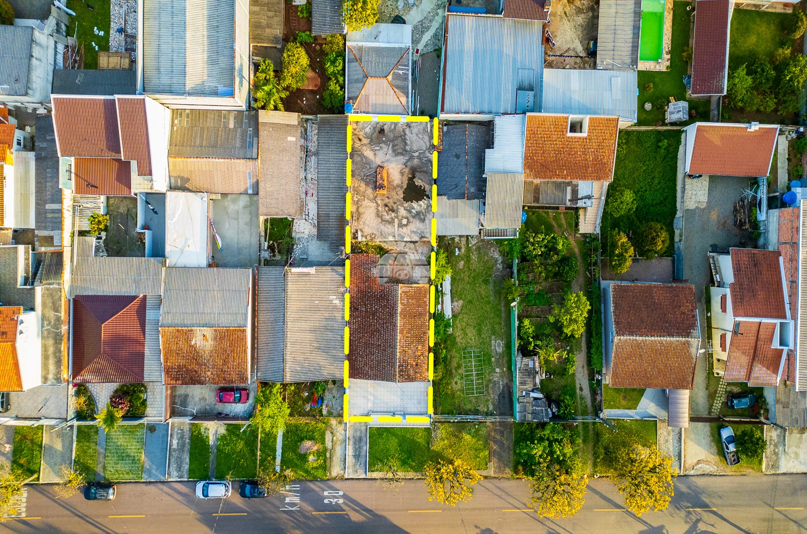 Terreno/Área à venda em Xaxim, Curitiba — Portal Chave Fácil