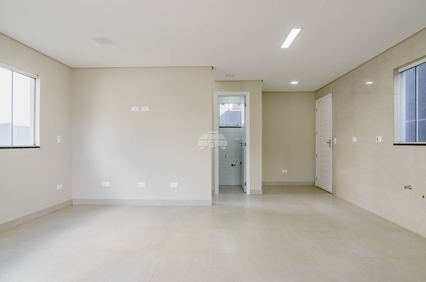Casa à venda em Capão Da Imbuia, Curitiba — Portal Chave Fácil