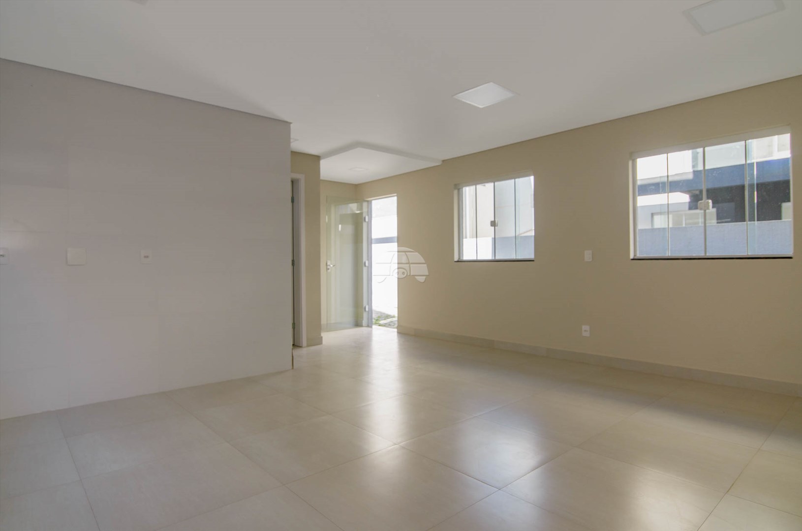 Casa à venda em Capão Da Imbuia, Curitiba — Portal Chave Fácil