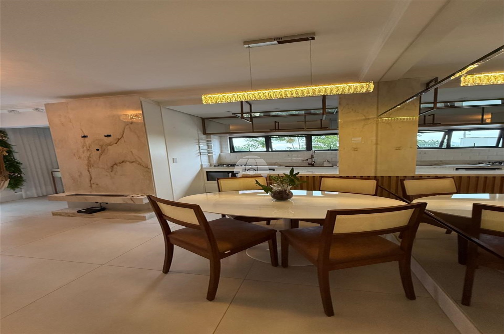 Apartamento à venda em Agronômica, Florianópolis — Portal Chave Fácil