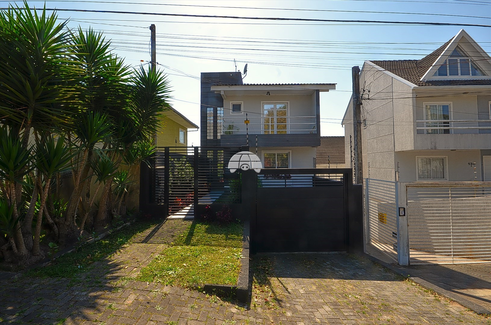Sobrado à venda em Santa Cândida, Curitiba — Portal Chave Fácil