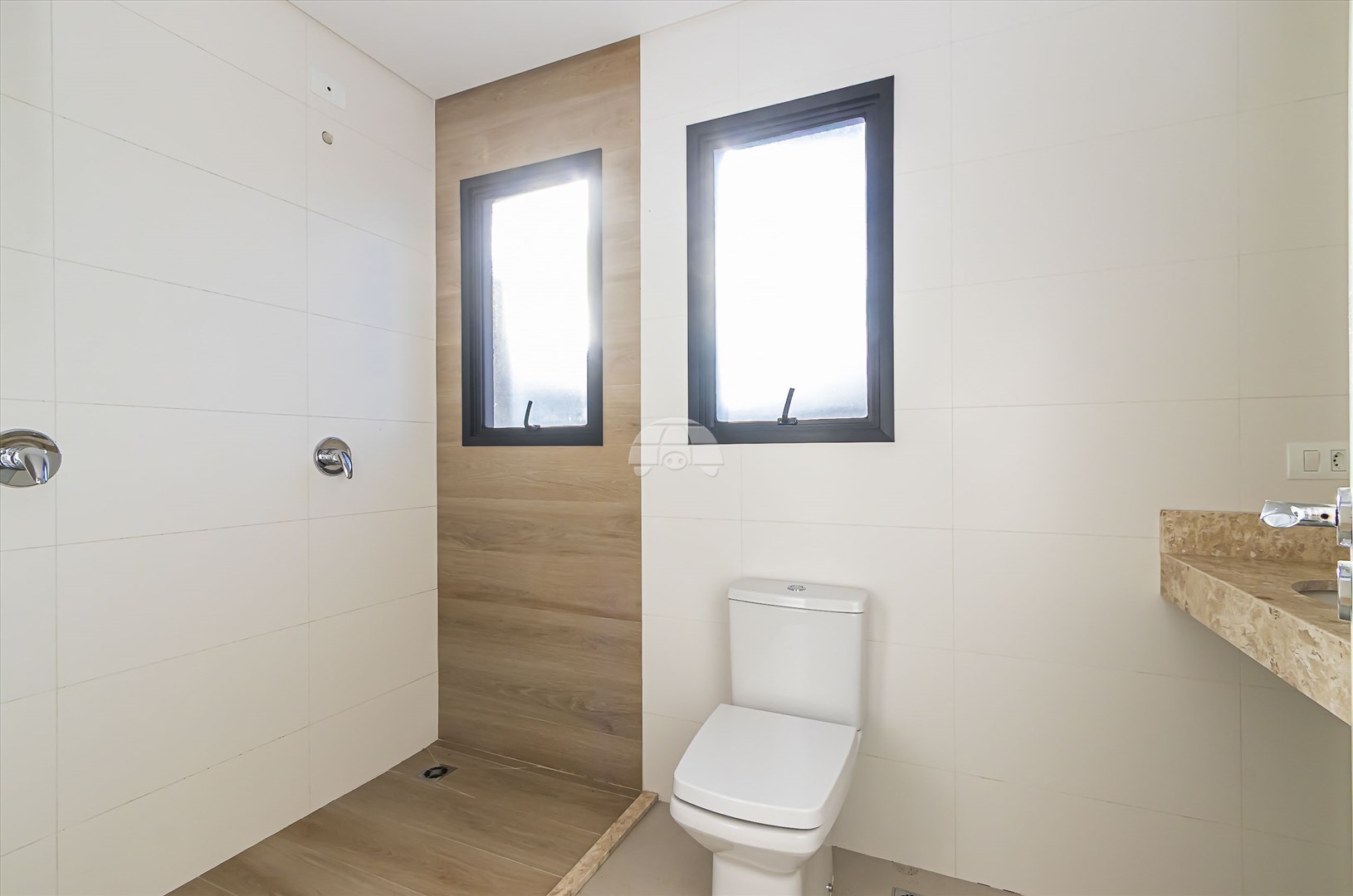 Casa para alugar em Boqueirão, Curitiba — Construa Assessoria Imobiliária