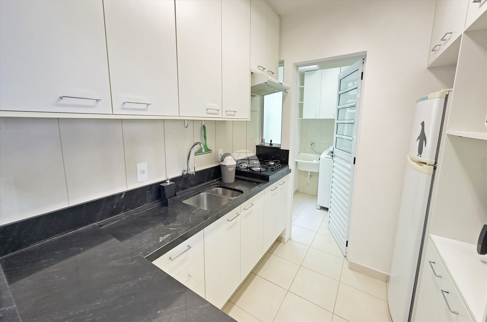 Apartamento para alugar em Osasco, Colombo — Portal Chave Fácil